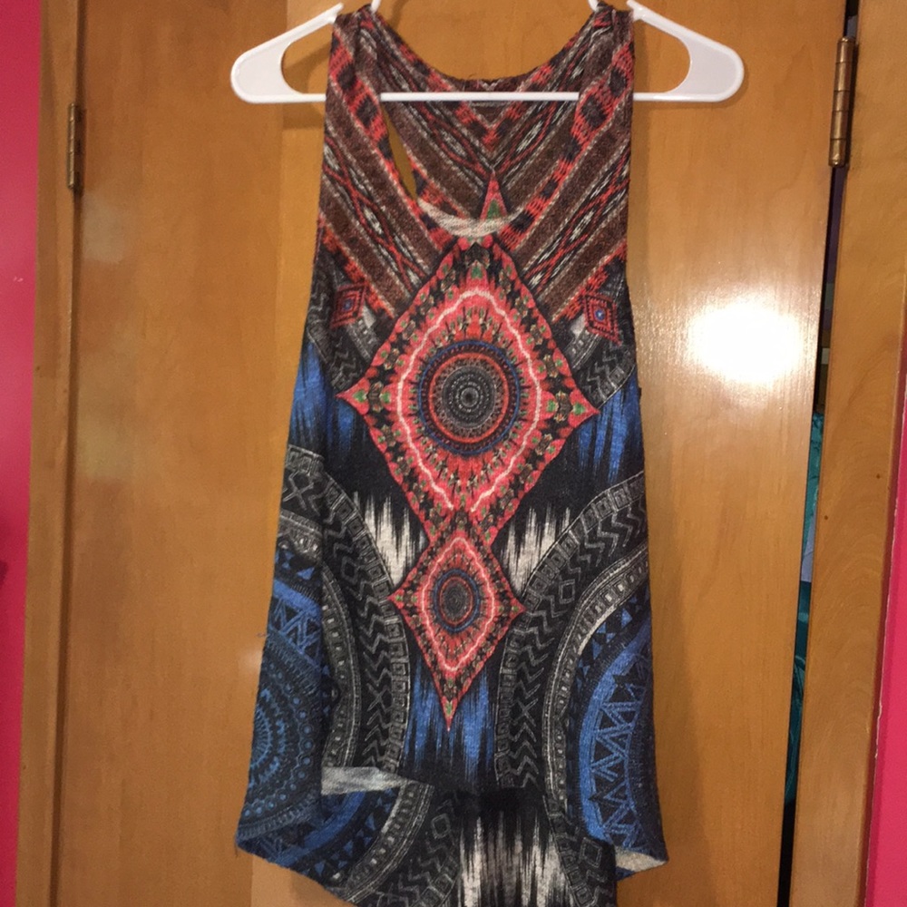 Patterned High-Low Tank